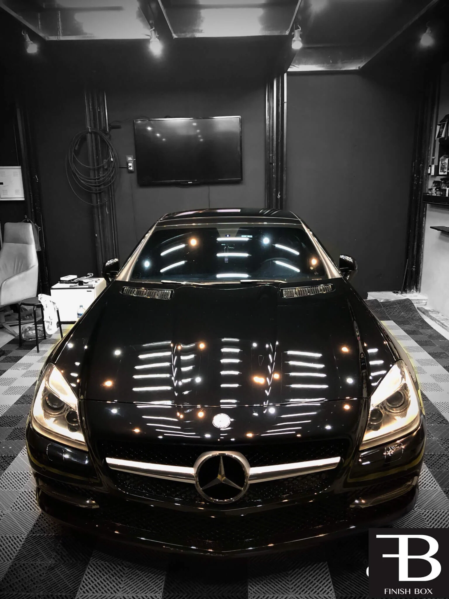 FINISH BOX - ESTÉTICA AUTOMOTIVA - MERCEDES BENZ SLK 200 CONVERSÍVEL PRETA - Frente